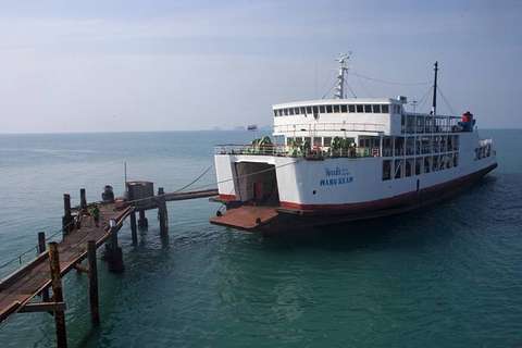 pattaya-huahin-ferry.jpg