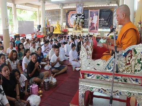 visakha-bucha-in-pattaya-4.jpg