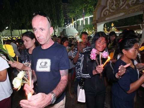 visakha-bucha-in-pattaya-6.jpg